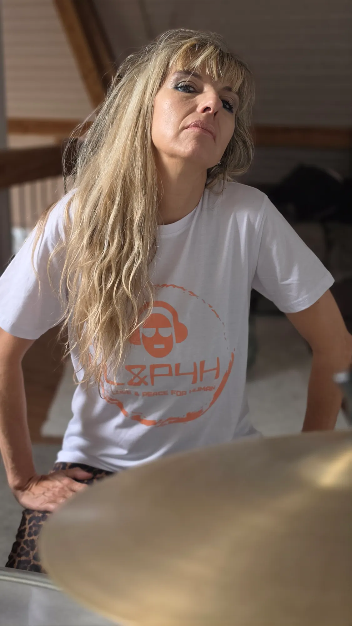 L&P4H Shirt – Weiss / Orange