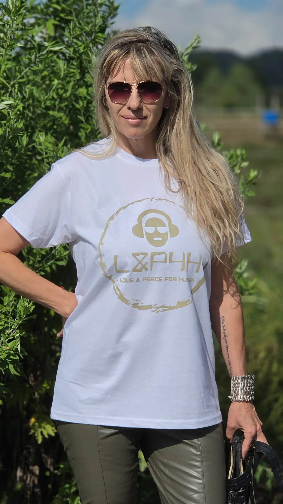 L&P4H Shirt – Weiss / Gold